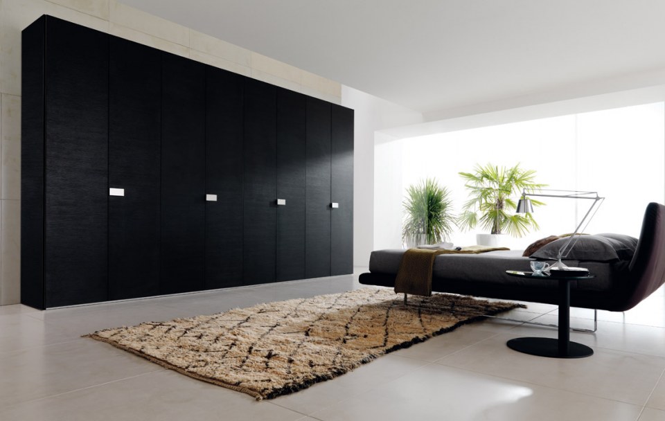 Black color closet design