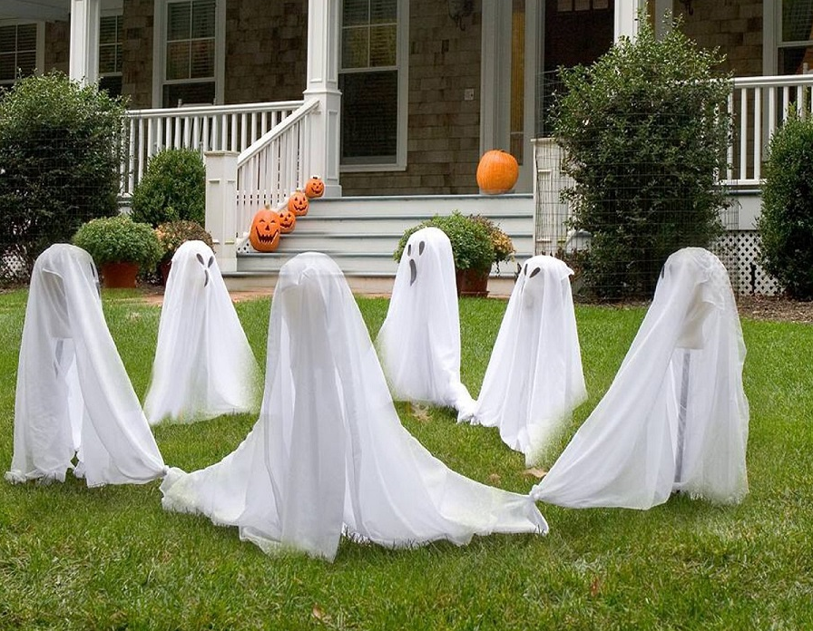 Ghostly Group Lawn Halloween Decoration