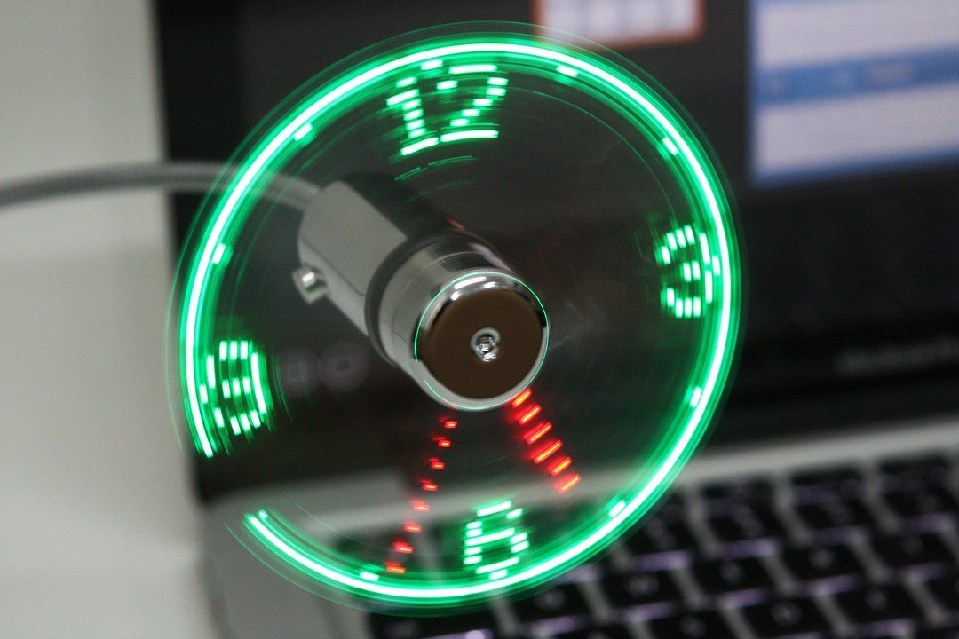 USB LED Fan Clock for Computers and Laptops