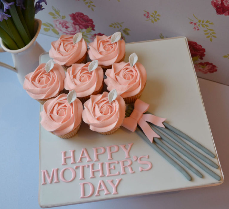 Cup Cakes for Mom