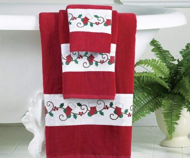 Holiday Printed Bath Towels