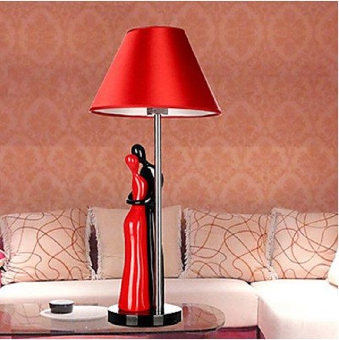 Lovers Resin Table Lamp