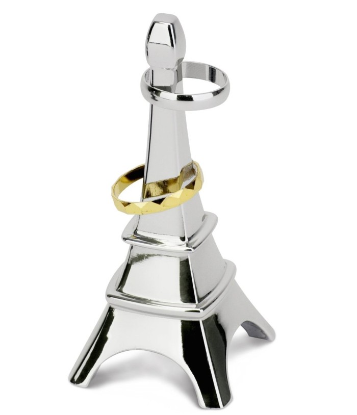 Eiffel Tower ring holder