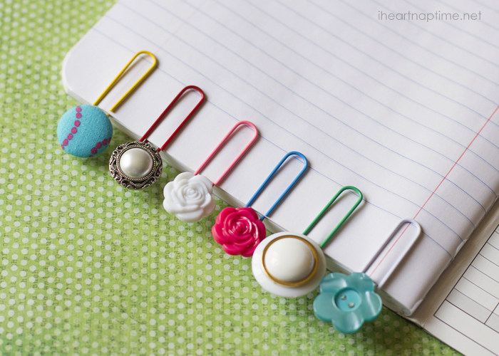 Simple and Cute Button Bookmarks